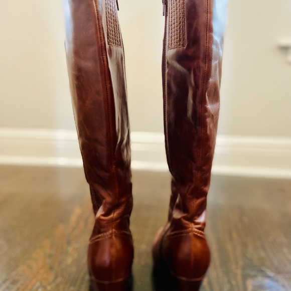 Vaneli knee high boots - Picture 4 of 5